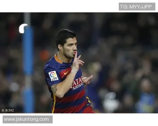 足球巨星苏亚雷斯的职业生涯与个人成就全景解析